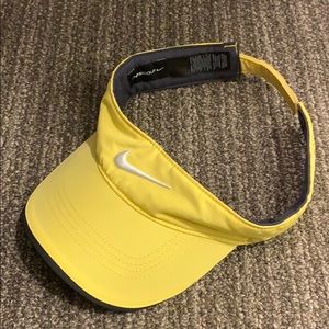 Nike golf visor
